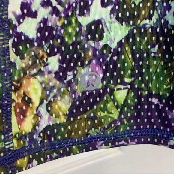 Lululemon Dancing Warrior Tank Size 6 - Picture 4 of 6